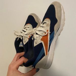 Reebok Tennis Shoes.